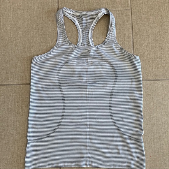 lululemon athletica Tops - Lululemon Swiftly Tech Racerback tank